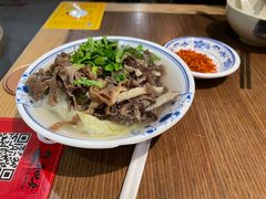 -肖四女乐山跷脚牛肉(世博源店)