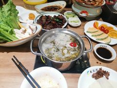 -龙聚德北京烤鸭(沙坪坝华宇A馆店)
