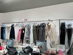 -URBAN REVIVO(西安Momopark店)