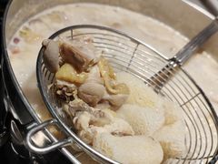 -尚尚仙·酸汤猪手·猪肚鸡火锅(华联万柳购物中心店)