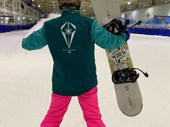 -乔波室内滑雪场