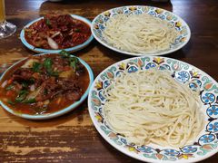 -歹歹的加个面过油肉拌面