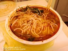 -谭仔云南米线(粉岭车站路店)