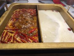 -尚尚仙·酸汤猪手·猪肚鸡火锅(华联万柳购物中心店)