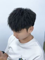 -藤野造型烫染·漂发