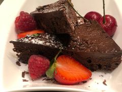 -上海滴水湖皇冠假日酒店