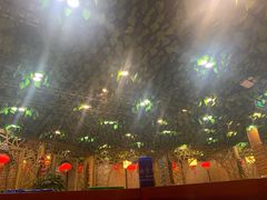 -袁小二大东北铁锅炖(吉祥村总部)