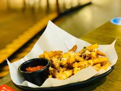 芝士薯条-机器人火炉披萨