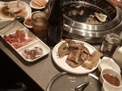 -黑金·寻焰自助百汇·烤肉·火锅(中街店)