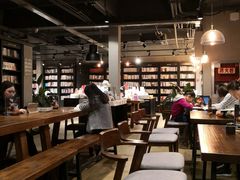 -阅西安新华书店(翠华南路店)