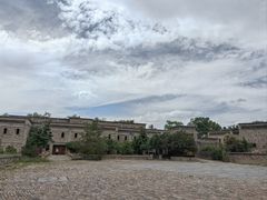 -源石酒庄