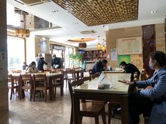 大堂-黄家泡馍馆·非遗老字号·清真(凤九海荣名城店)
