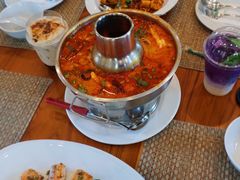 冬阴功汤火锅-Chom Cafe and Restaurant