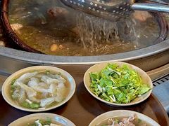 -大众跷脚牛肉馆·非遗传承单位(峨眉山店)