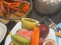 -雍容荟帝王蟹活龙虾展台自助(IFS黑金店)
