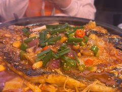 -鸣记脆皮烤鱼·海鲜烤鱼(三八广场店)