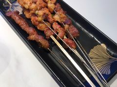 小柒羊肉串-钳小柒·小龙虾蓝龙王烧烤夜宵(长寿路店)