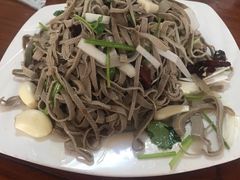 -溢心园香河肉饼总店
