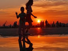 -东港音乐喷泉广场