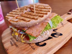 -Catch Bagel(芳草地店)