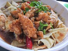 鲢鱼泡饼-北大学一食堂