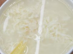 -覃肥叔桂林米粉(粮道街店)