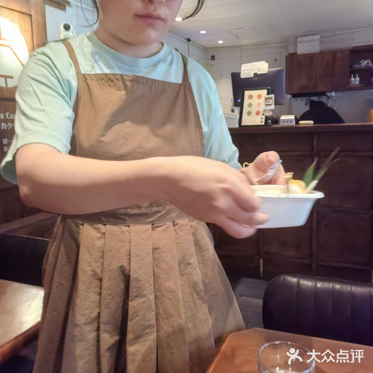 南京醉红酒吧街 吃啥 吃关东煮 早点南京甜点