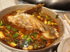 -肖肖酸萝卜鱼火锅(总店)