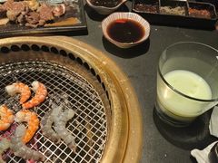 -铭牛烧肉·和牛海鲜自助(高新月牙湖店)