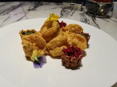 山葵金枣石榴虾球-怡品堂·金宴 (北京索菲特大酒店)