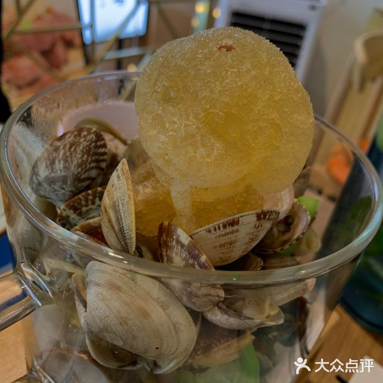 喜欢喝汤的可以和蛤蜊汤，贝壳汤总是鲜甜的