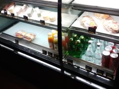 面包甜点陈列柜-COSTA COFFEE(武汉天地店)