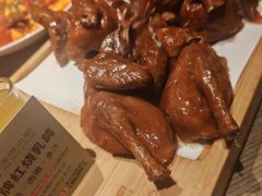 红烧乳鸽-汤城小厨•粤菜•靓汤(望京凯德mall店)