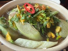 -Cuc Gach Quan Restaurant