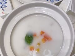 -香山湖家家宴(中山陵店)