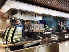 -金马门国际美食百汇(珞喻路店)