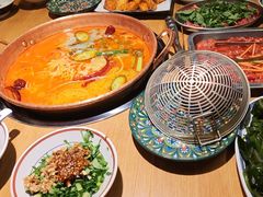 -洱火云南酸菜牛肉火锅(石景山当代商城店)