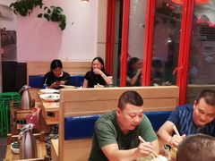 大堂-映山红鲜货火锅(鱼嘴店)