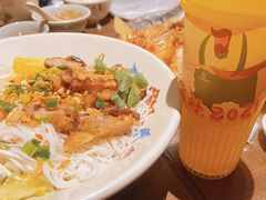 -大头虾越式风味餐厅(光明广场店)