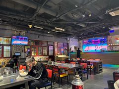 -马路牙子烧烤音乐酒馆(望京店)