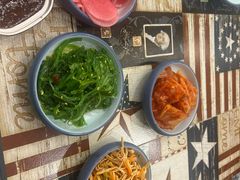 -明洞阿姨·韩式酱蟹烤肉·创意料理(三元桥店)