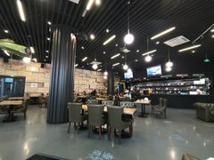 大堂-汽车博物馆主题餐厅