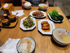 -狮头牌卤味研究所·卤味饭(花城汇南区店)