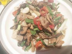 -芳芳私房菜·精做淮扬菜(承德路店)