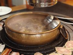 -阿山卓·野生菌火锅·纳西火塘烤肉