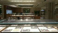 -北京七彩云南翡翠珠宝旗舰店(月坛店)