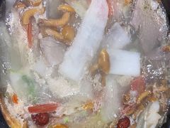 -九寨沟特色牦牛肉汤锅