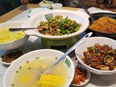 -绿草地·湘菜(酃湖师院店)