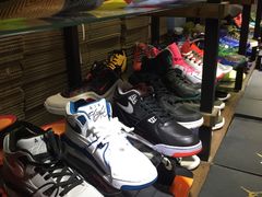 -正火体育(九龙商务中心B座店)