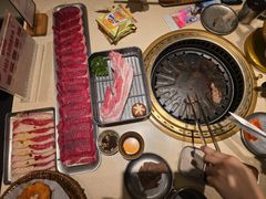-蚂蚁洞·烤肉大营地(上海静安大悦城店)